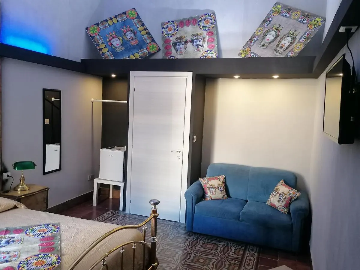 L'Antico Palazzo rooms Catania 0*,  Italia